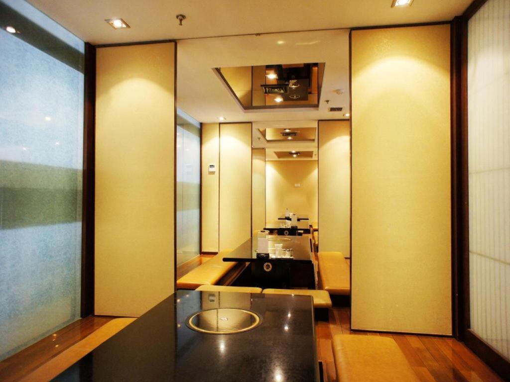 Hotel Rui Tai Hongqiao 4*