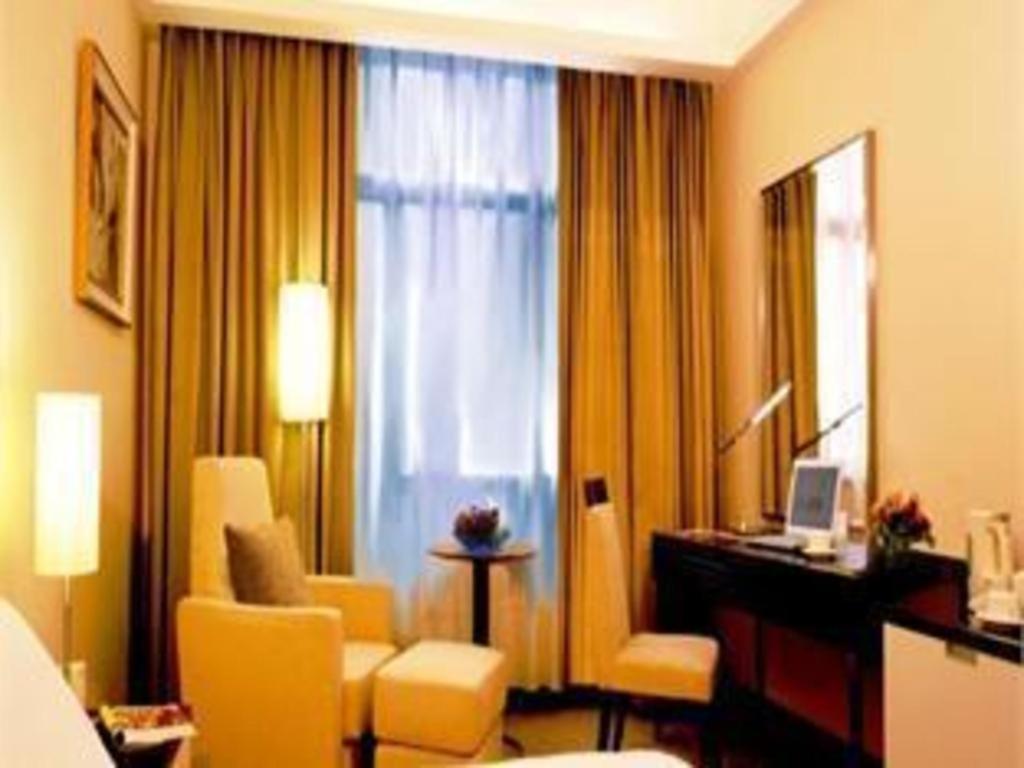 Rui Tai Hongqiao Hotel