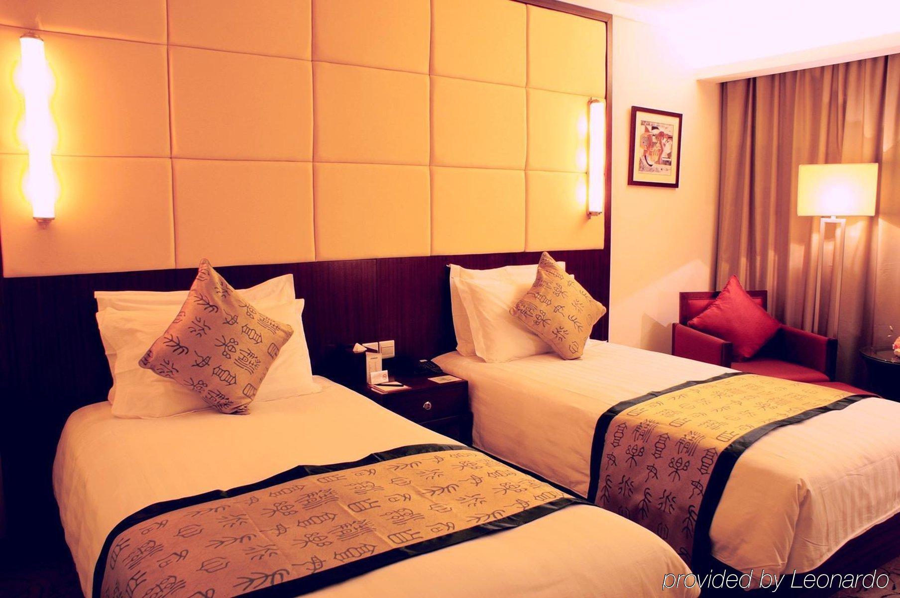 Hotel Rui Tai Hongqiao 4*