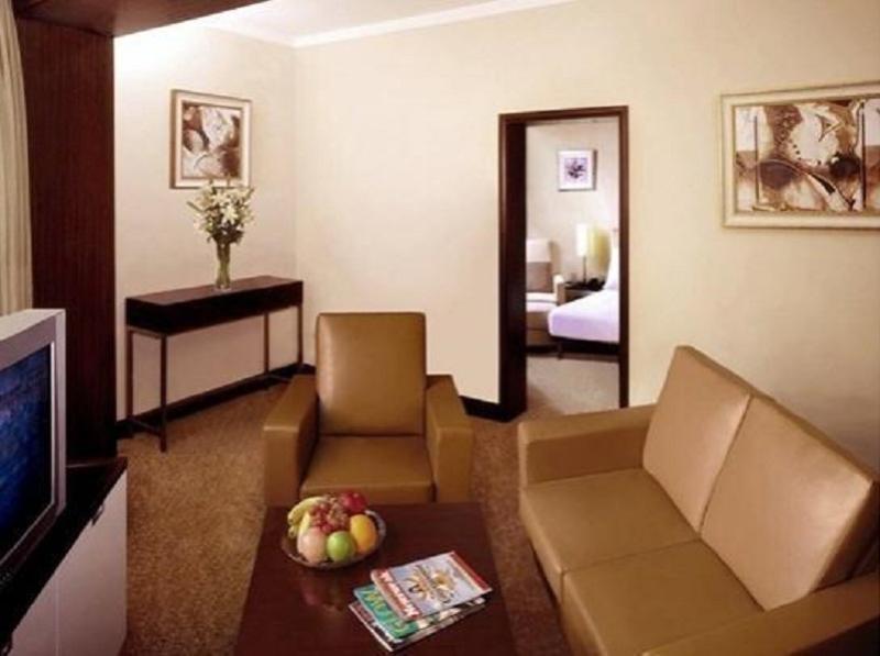 Hotel Rui Tai Hongqiao 4*